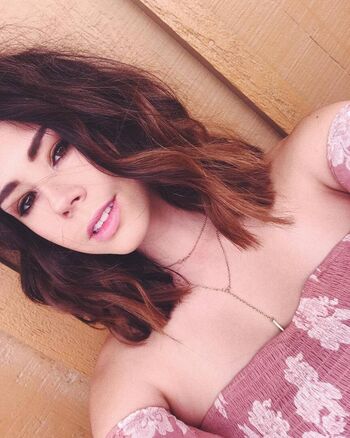Jillian rose reed image