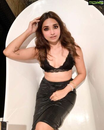 Jiya shankar image
