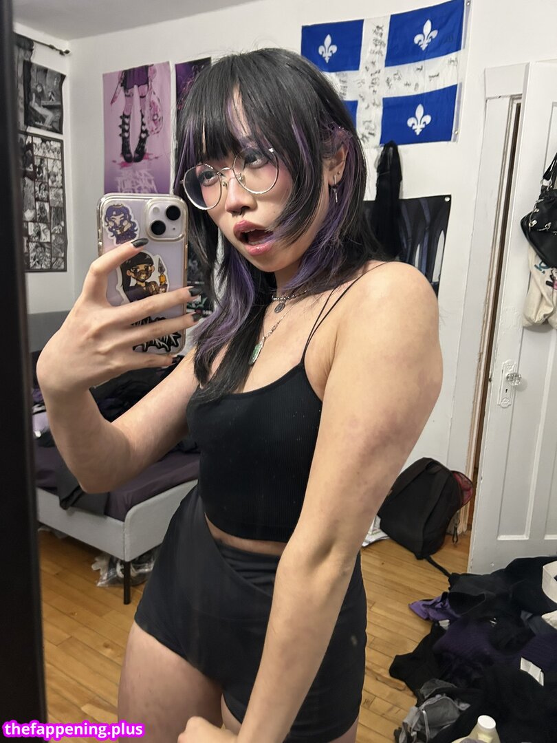 Janet He / https: / jjanethe / jjanethee / jjanether6 Çıplak OnlyFans Fotoğrafı #2