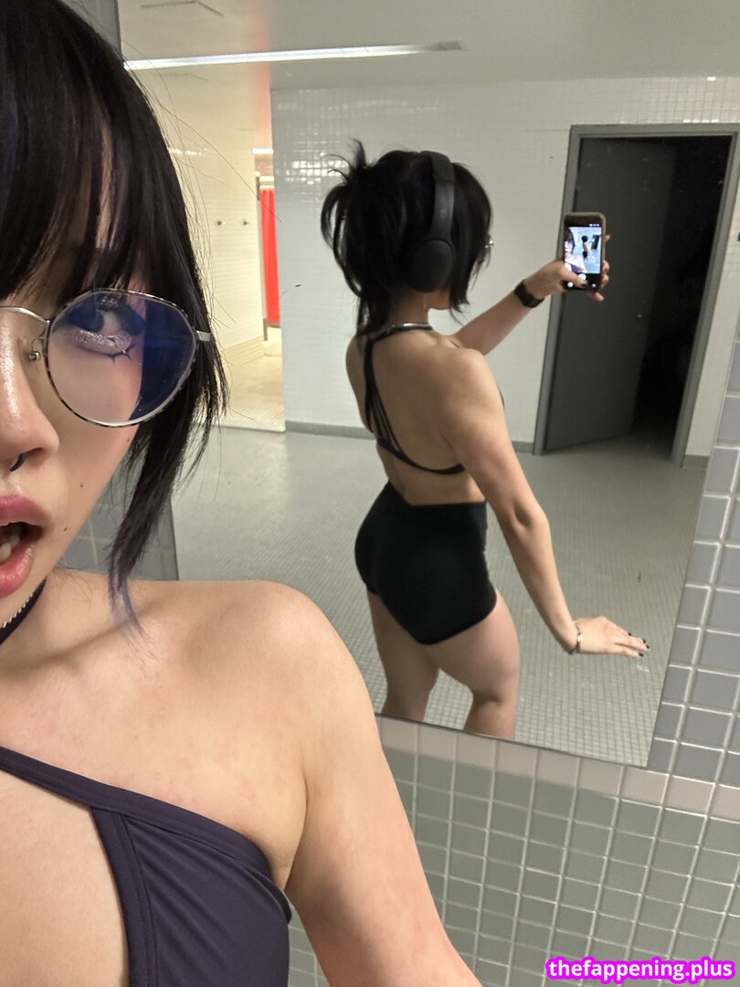 Janet He / https: / jjanethe / jjanethee / jjanether6 Fotografie OnlyFans Dezbrăcată #21