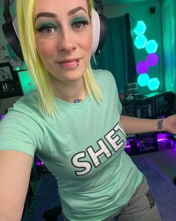 Jojosaysbreee image