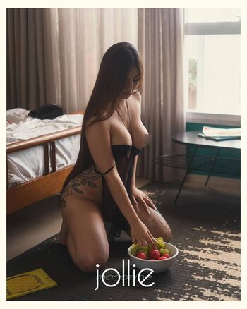 Jollie magazine image
