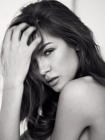 Josephine skriver 1 image