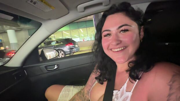 Josiejaxxon hotwife image