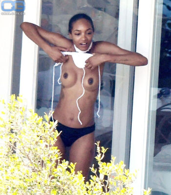 Jourdan dunn image