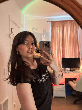 Jules asmr image