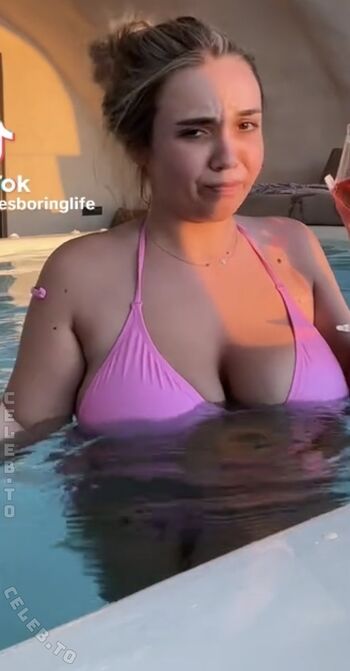 Julesboringlife image