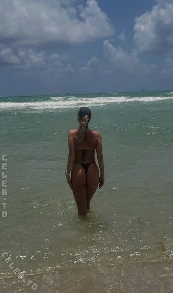 Julia 2122 image