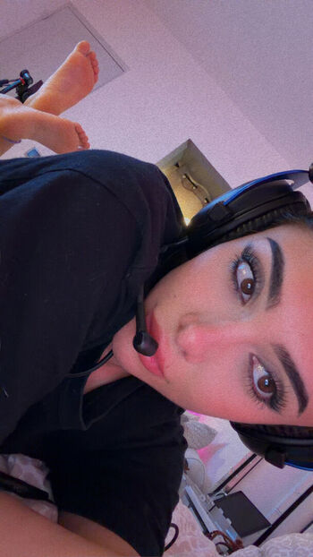 Julia bayonetta 1 page 3 image