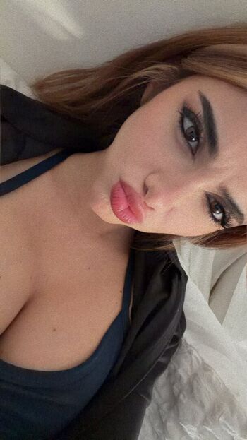 Julia bayonetta 1 page 2 image