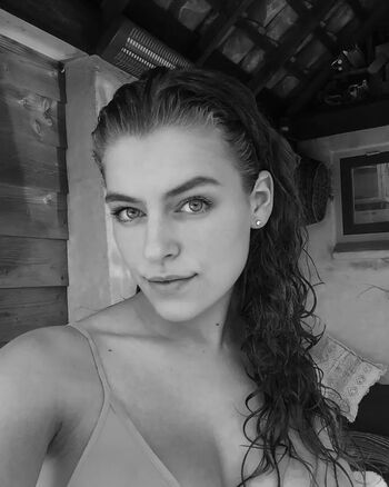 Julia boschman image