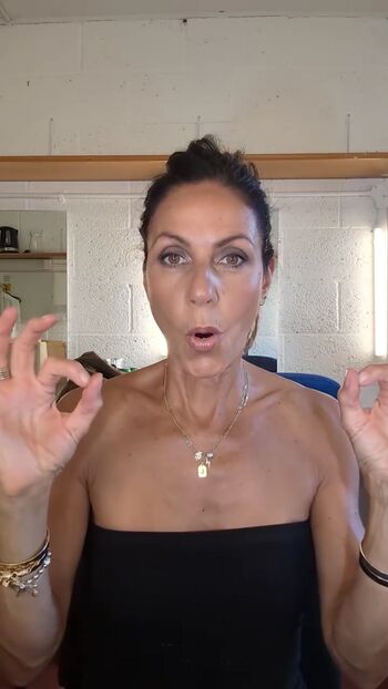 Julia bradbury image