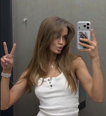 Julia lubovtvoya image