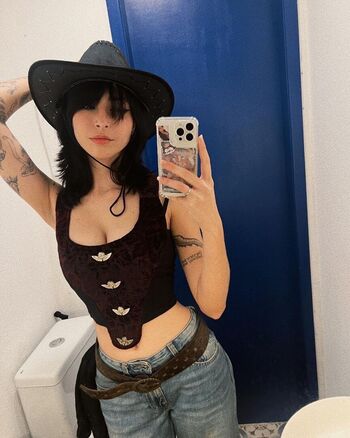 Julia Magnollia Juliamagnollia