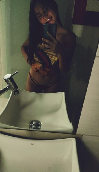 Julia nascimento image
