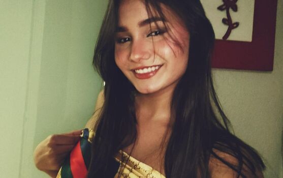 Julia nascimento image