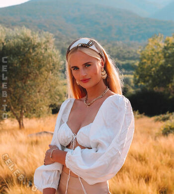 Julia schacht image