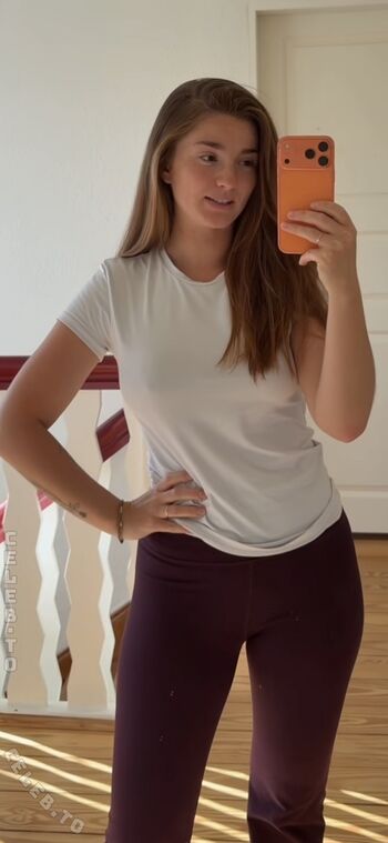 Julia schulze image