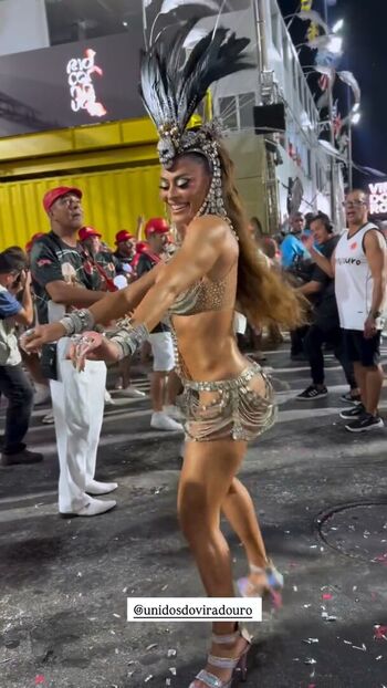 Juliana paes page 4 image