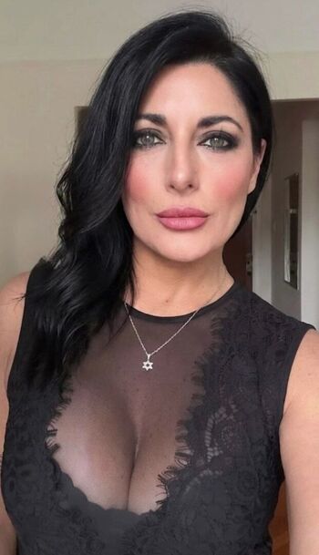 Juliana santillan image