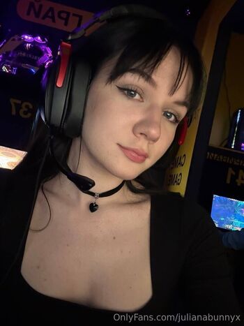 Julianabunnyx image