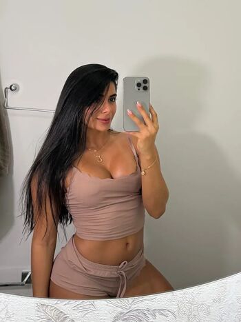 Julieth alzate image