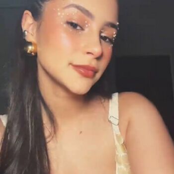 Juliiaaof image