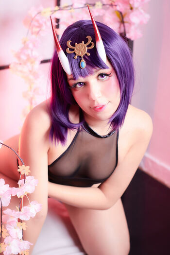Julis scarlet image