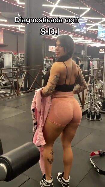 Jully oliveira page 4 image