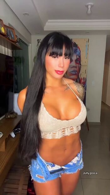 Jully oliveira page 3 image