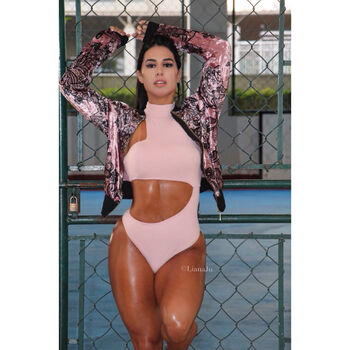 Jully oliveira page 2 image