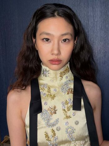 Jung ho yeon image
