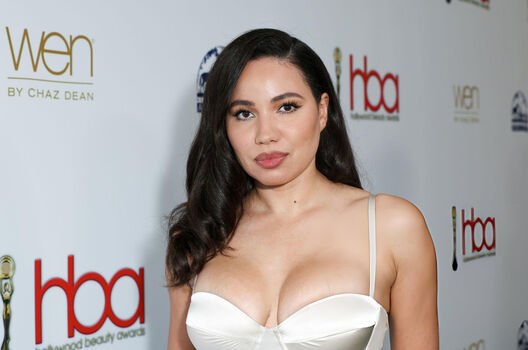Jurnee smollett image