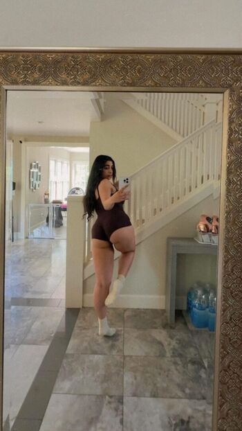 Justacargirlsara image