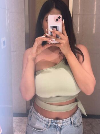 Justbeingkayra page 2 image