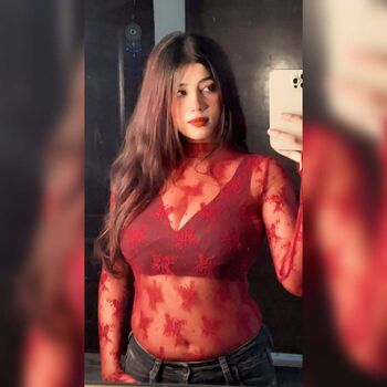 Justbeingkayra page 2 image