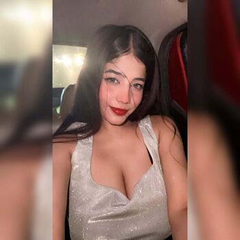 Justbeingkayra page 2 image