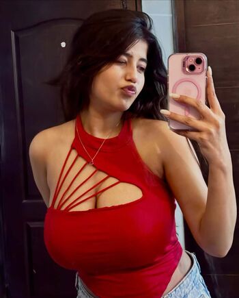 Justbeingkayra image