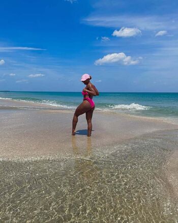 Justcallme naee image