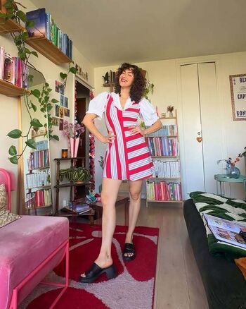 Justine lossa image