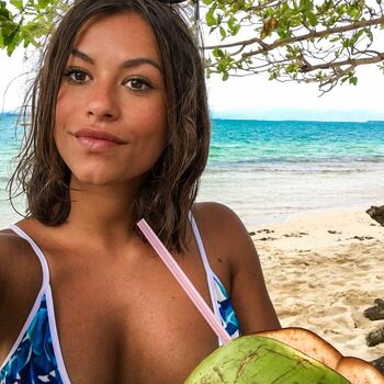 Justine reine marie 1 page 2 image