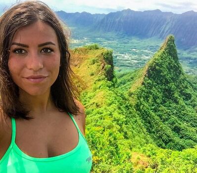 Justine reine marie 1 image