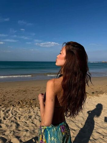 Kaitlynhan page 2 image