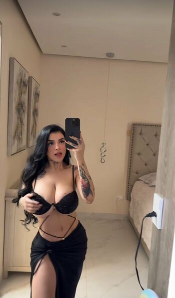 Karely ruiz 1 image