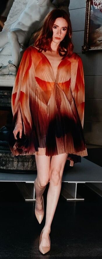 Karen gillan image