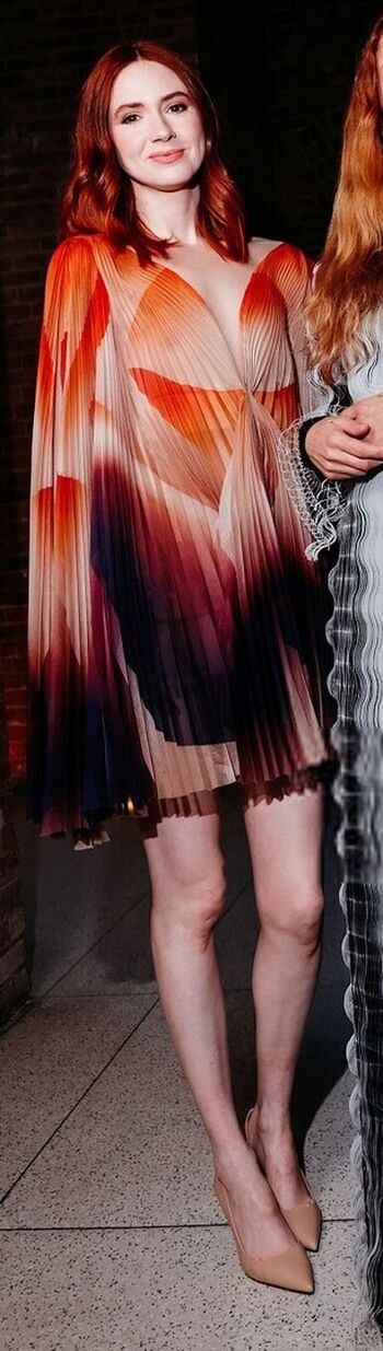 Karen gillan image