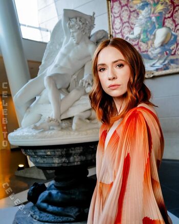 Karen gillan image