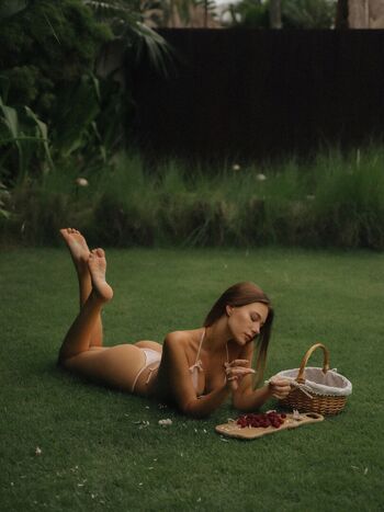 Karina loginova image