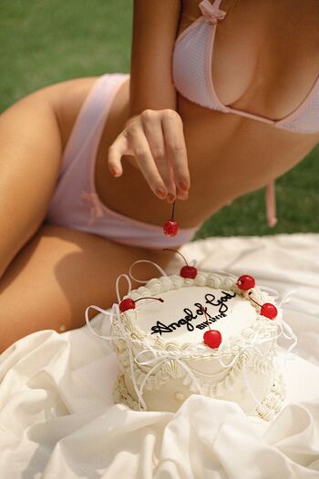 Karina loginova image