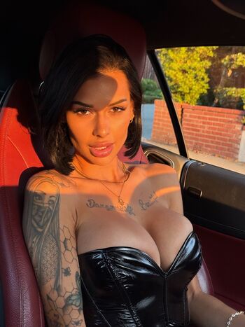 Karina petrova image